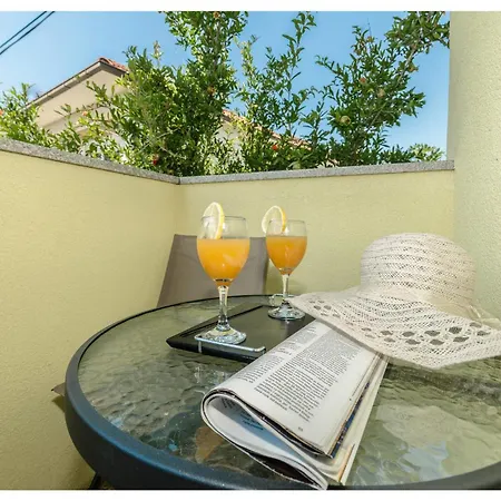 Aprtment Close To Center Zadar Exterior foto